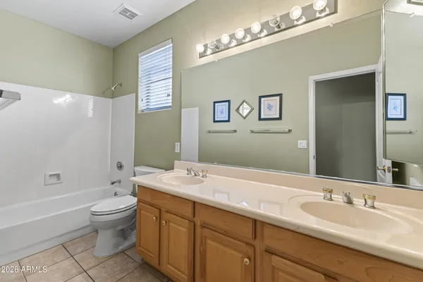 $965,000 | 584 South Granite Street, Gilbert, AZ 85296