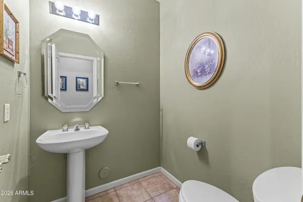 $965,000 | 584 South Granite Street, Gilbert, AZ 85296