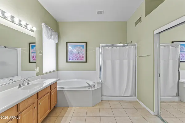 $965,000 | 584 South Granite Street, Gilbert, AZ 85296