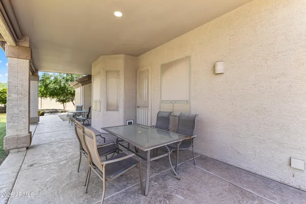 $965,000 | 584 South Granite Street, Gilbert, AZ 85296