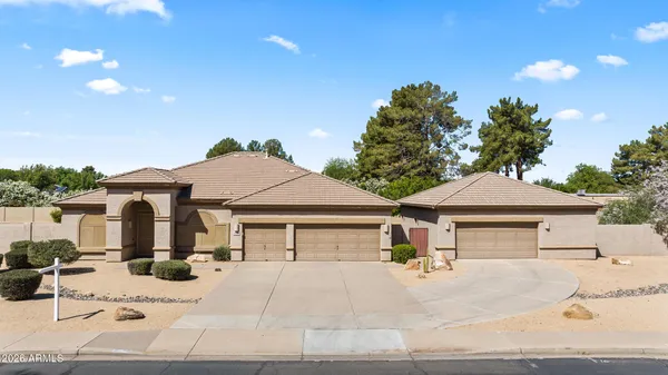 $965,000 | 584 South Granite Street, Gilbert, AZ 85296