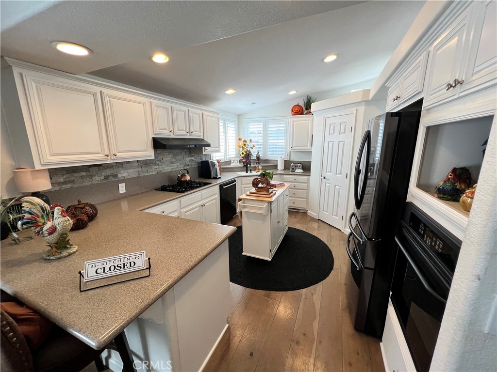 1550 Rimpau, Unit 114 Corona, CA 92881 - Photo 4 of 20