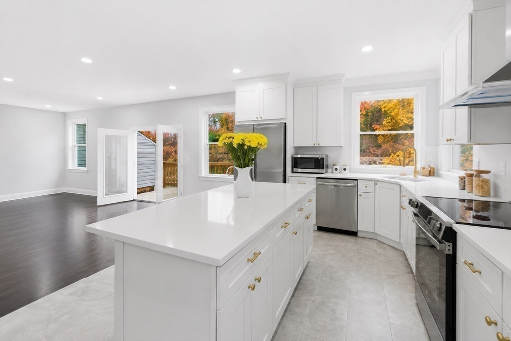 288 Grove Street, Unit 288 Clinton, MA 01510 - Photo 16 of 33