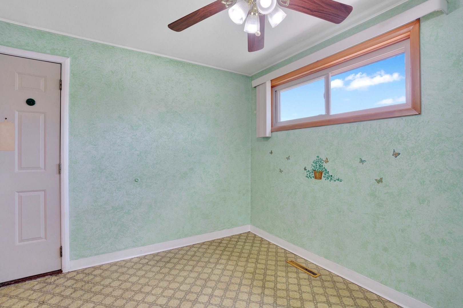 7943 South Kilpatrick Avenue Chicago, IL 60652 - Photo 13 of 23