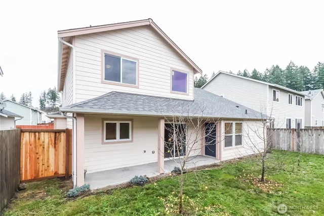 $2,725 | 1424 202nd St Court East, Spanaway, WA 98387
