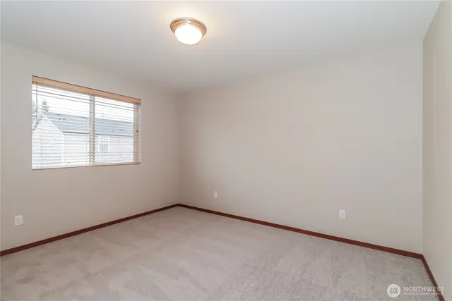 $2,725 | 1424 202nd St Court East, Spanaway, WA 98387