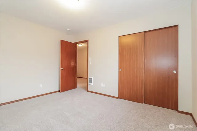 $2,725 | 1424 202nd St Court East, Spanaway, WA 98387