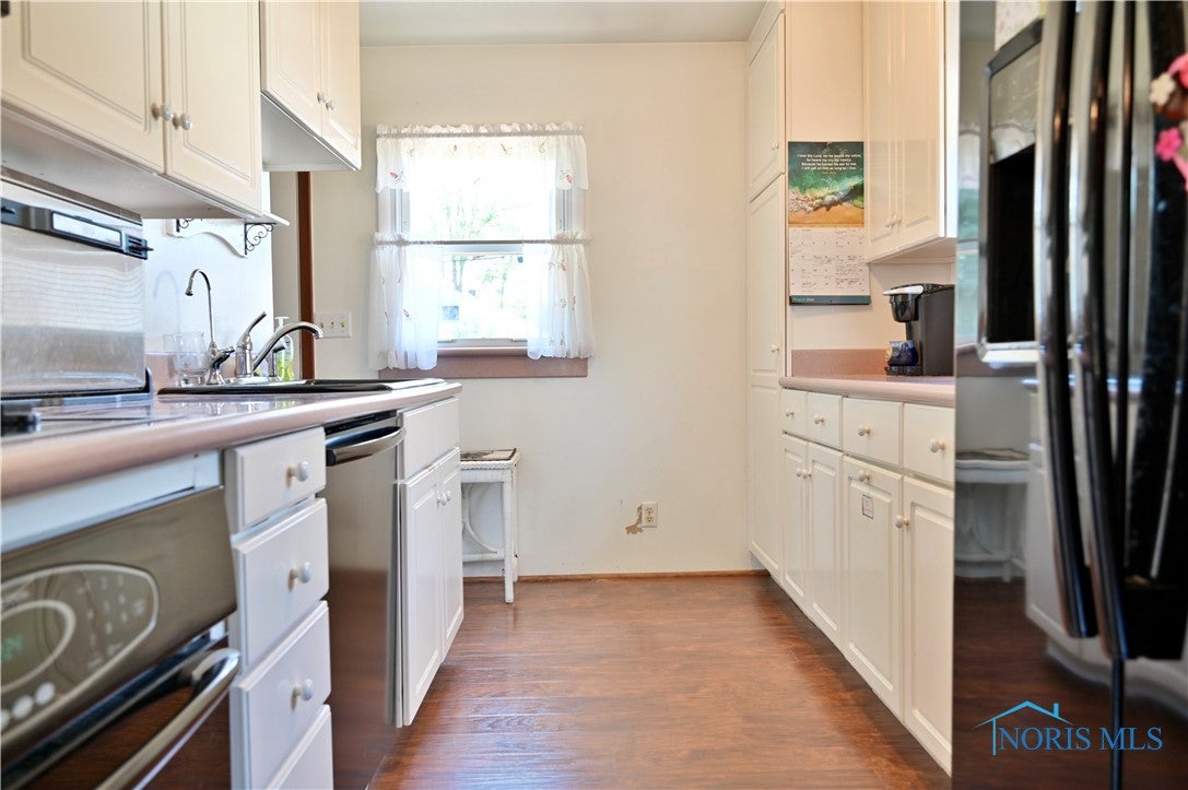 5547 Chippewa Road Toledo, OH 43613 - Photo 4 of 17 Gallery Image 4