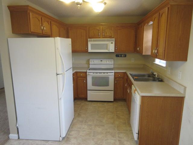 620 Avondale Road Oak Grove, KY 42262 - Photo 4 of 12 Gallery Image 4