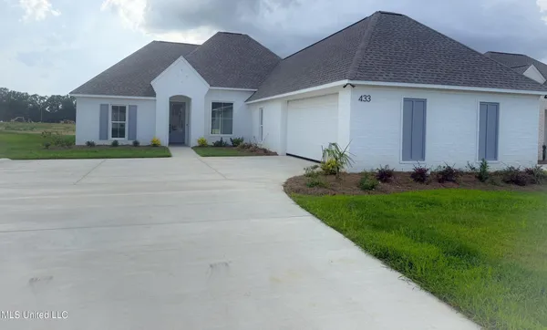 $368,000 | 433 Aurora Circle, Canton, MS 39046