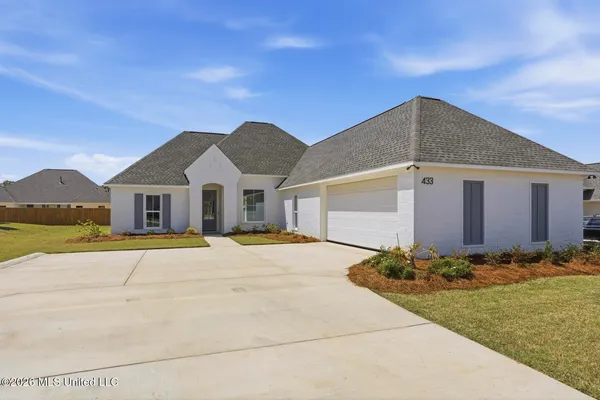 $368,000 | 433 Aurora Circle, Canton, MS 39046