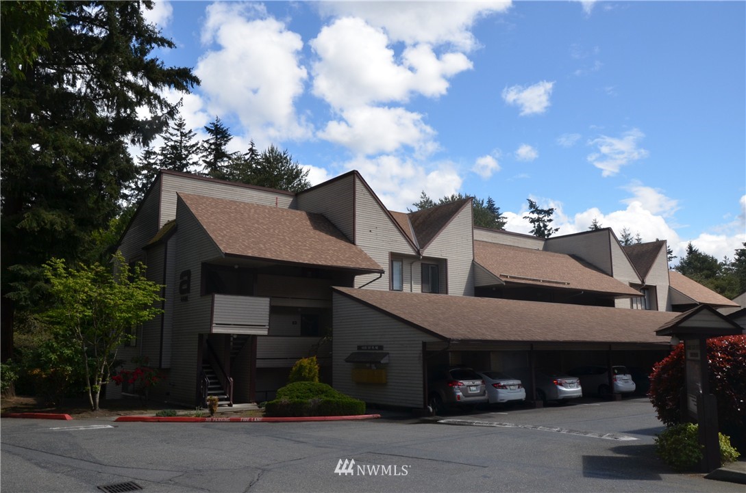 14717 Northeast 44th Street, Unit R4 Bellevue, WA 98007 - Photo 1 of 21 Gallery Image 1