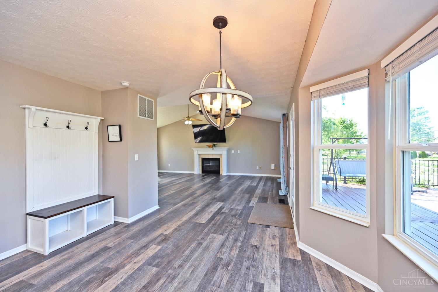 174 Regency Square Maineville, OH 45039 - Photo 10 of 48 Gallery Image 10