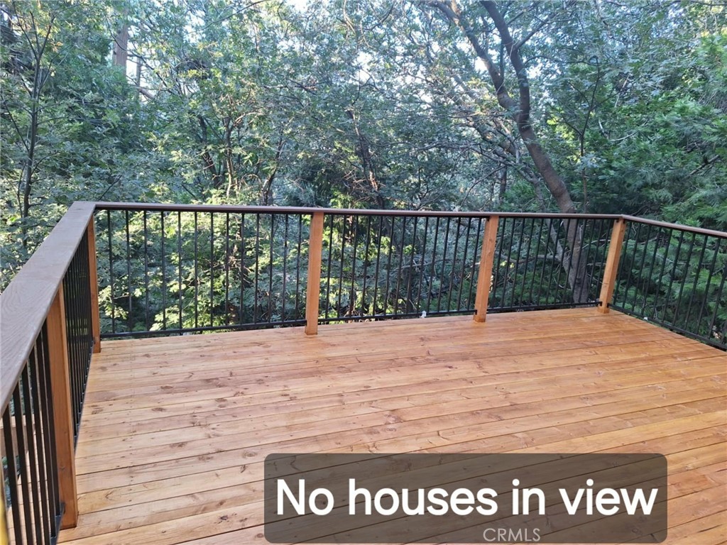 23844 Bowl Road Crestline, CA 92325 - Photo 1 of 9 Large Balcony