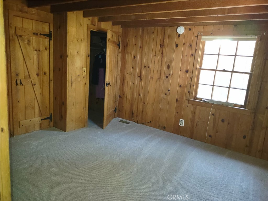 23844 Bowl Road Crestline, CA 92325 - Photo 5 of 9 Master bedroom
