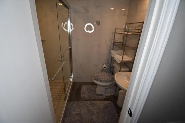 $200,000 | 538 E Avenue, Unit B, Grand Prairie, TX 75050