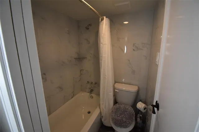 $200,000 | 538 E Avenue, Unit B, Grand Prairie, TX 75050