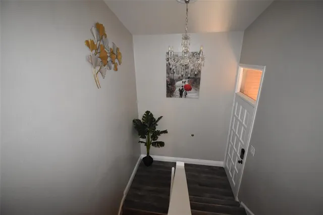 $200,000 | 538 E Avenue, Unit B, Grand Prairie, TX 75050