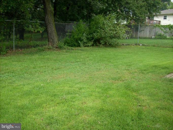 8103 Turner Street Fort Washington, MD 20744 - Photo 2 of 10 Back yard