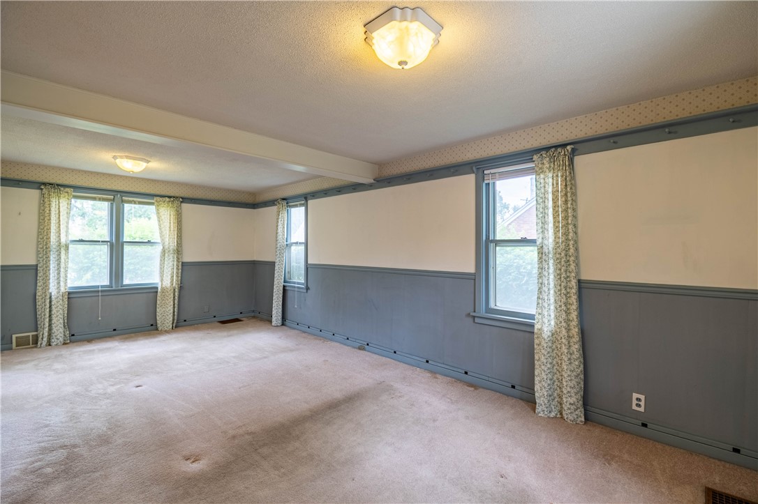 2145 West Waggoner Street Decatur, IL 62526 - Photo 7 of 22