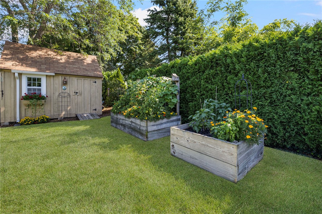 115 Beverly Road East Providence, RI 02915 - Photo 12 of 33