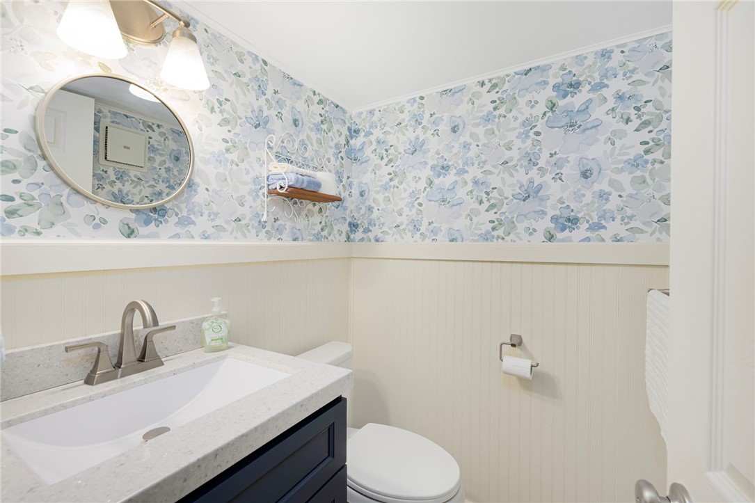 115 Beverly Road East Providence, RI 02915 - Photo 32 of 33