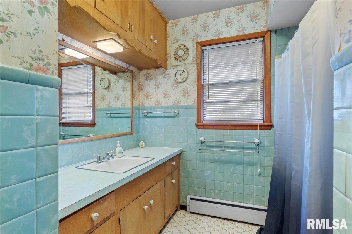 525 Sattley Street Rochester, IL 62563 - Photo 16 of 39