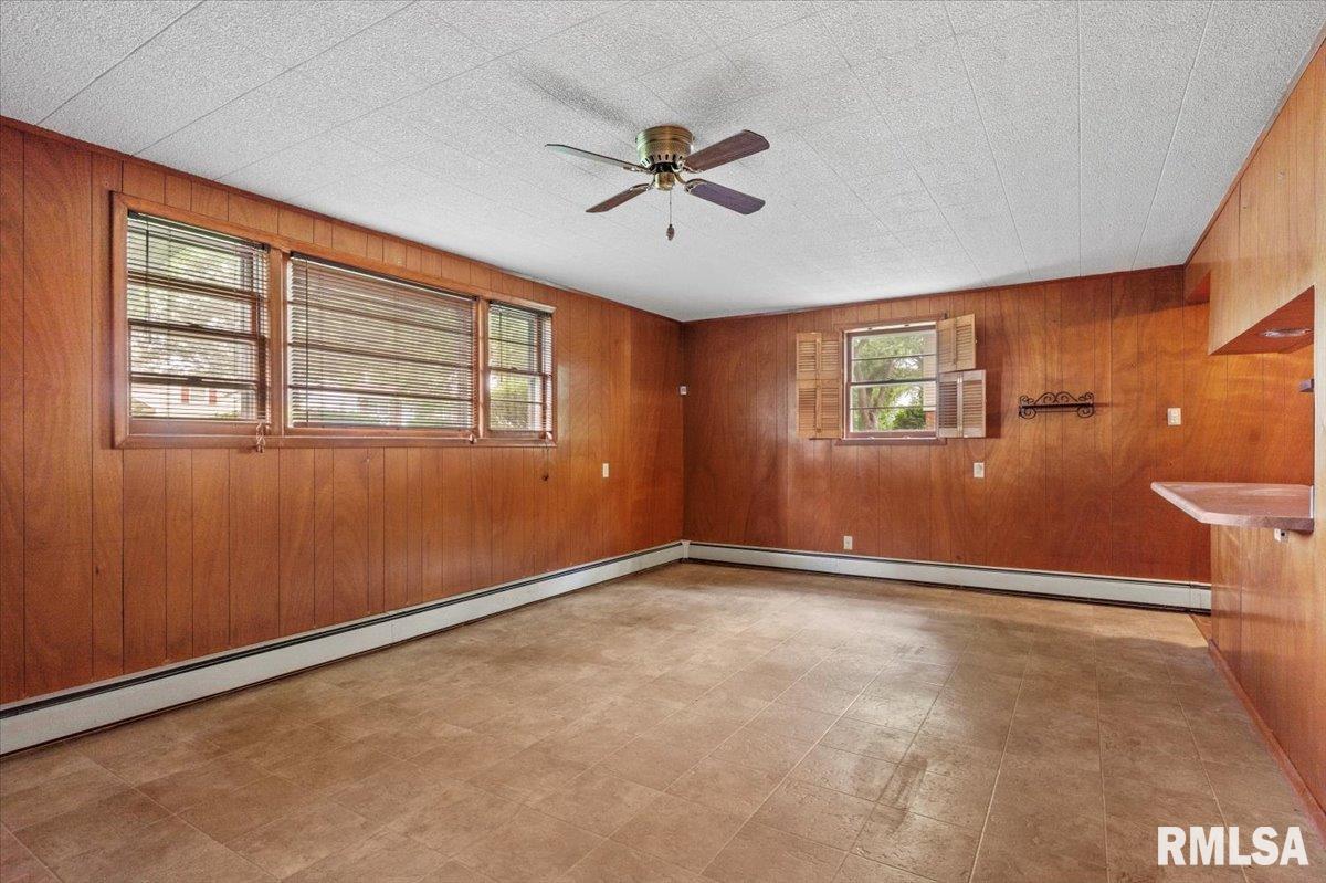 525 Sattley Street Rochester, IL 62563 - Photo 23 of 39