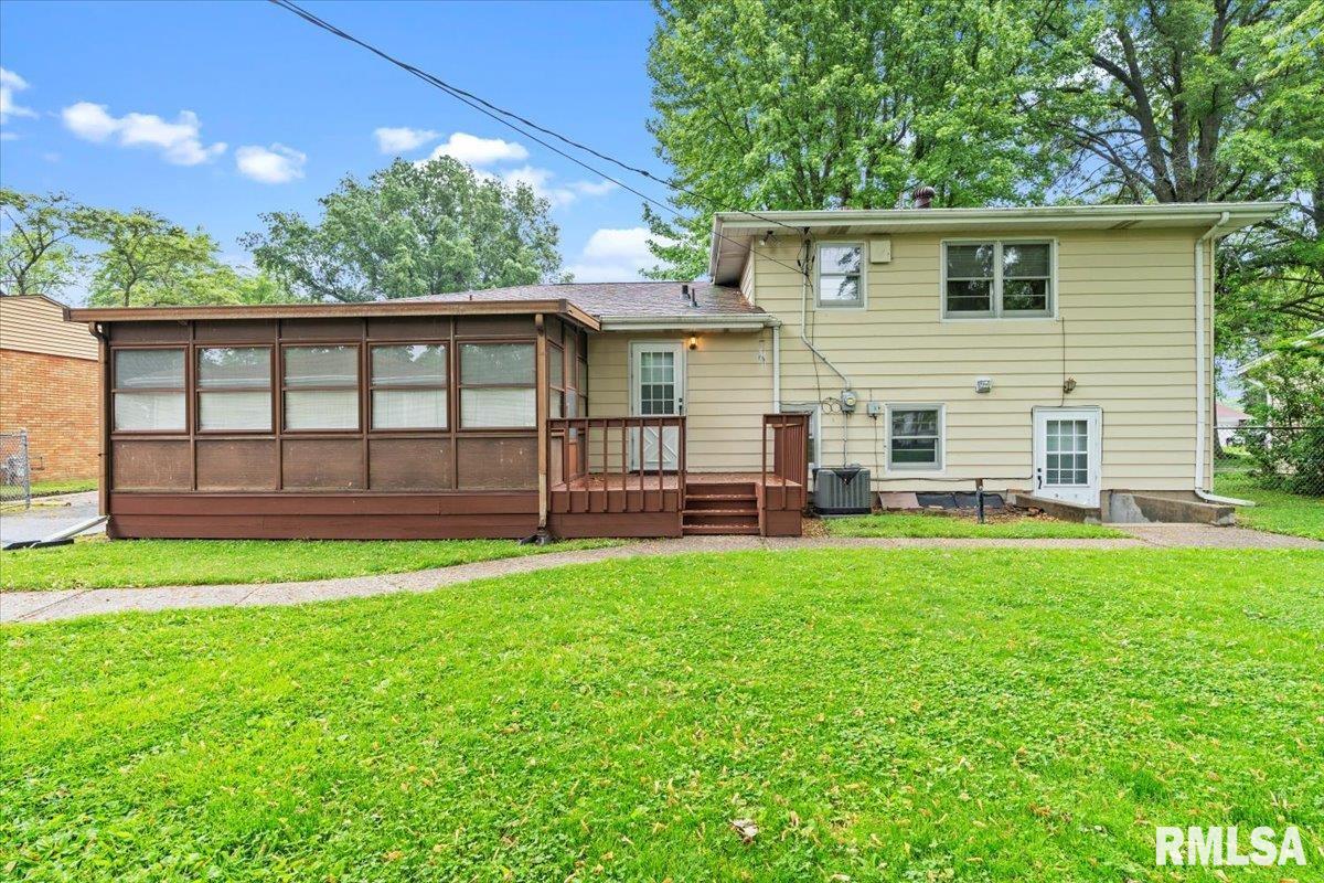 525 Sattley Street Rochester, IL 62563 - Photo 34 of 39