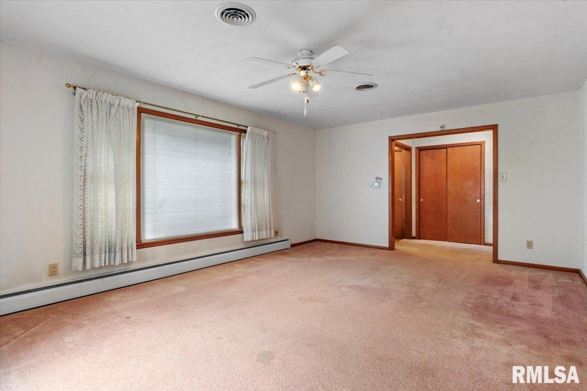 525 Sattley Street Rochester, IL 62563 - Photo 6 of 39