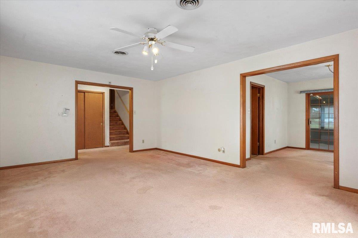 525 Sattley Street Rochester, IL 62563 - Photo 7 of 39
