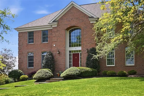$895,000 | 317 Abbey Brook Lane, Venetia, PA 15367