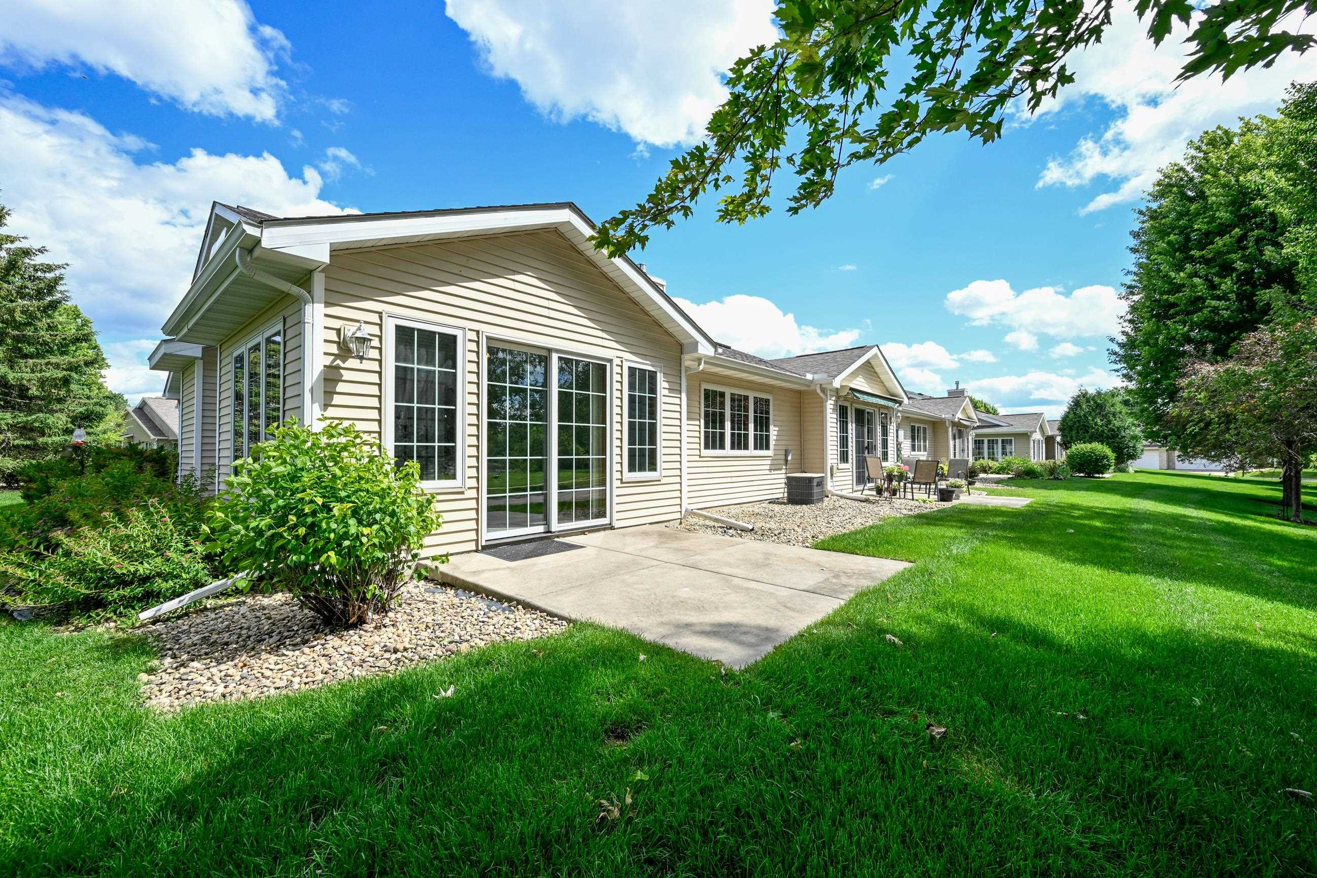 669 Springbrook Circle DeForest, WI 53532 - Photo 3 of 57