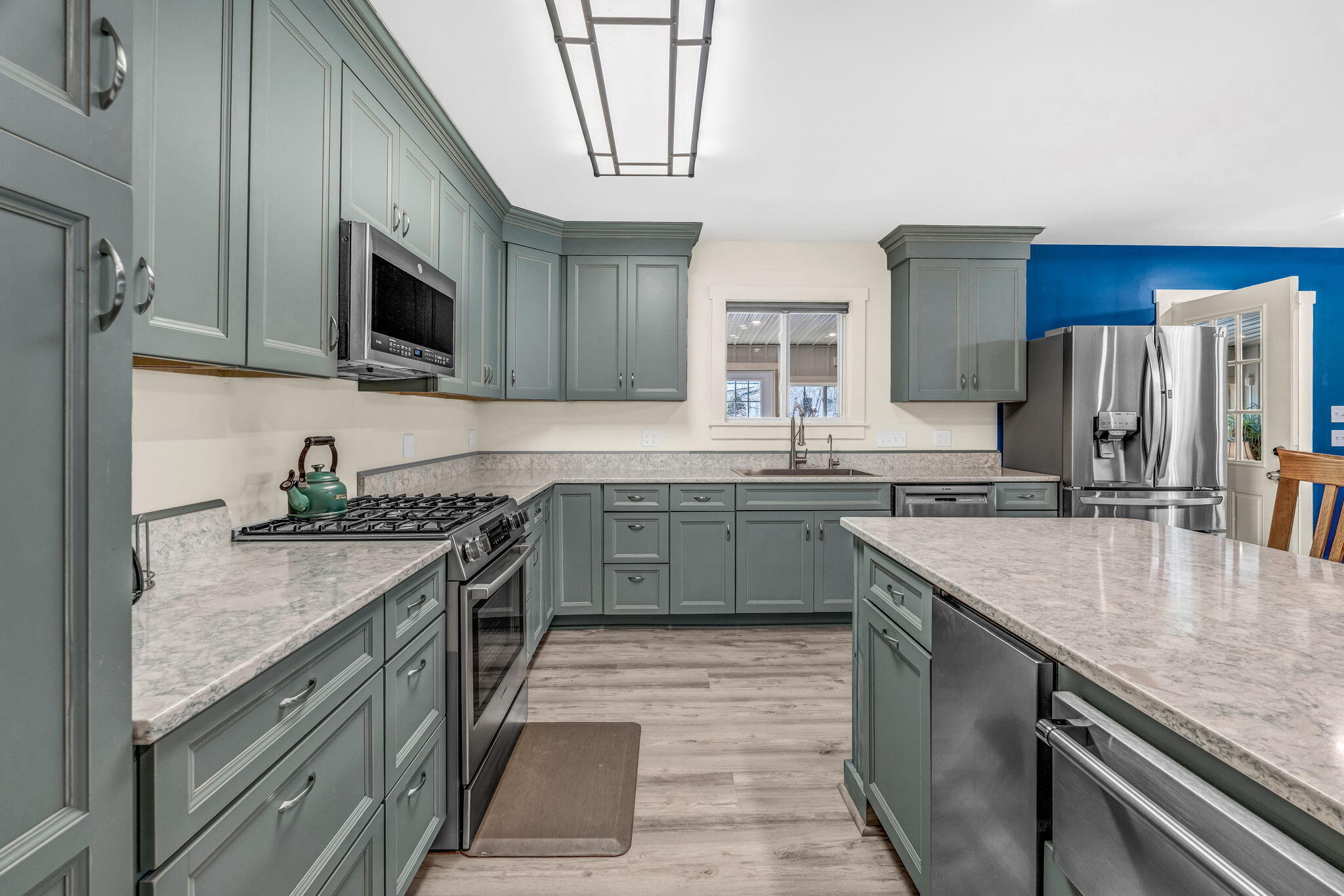 156 Congress Street Belfast, ME 04915 - Photo 4 of 69 Kitchen