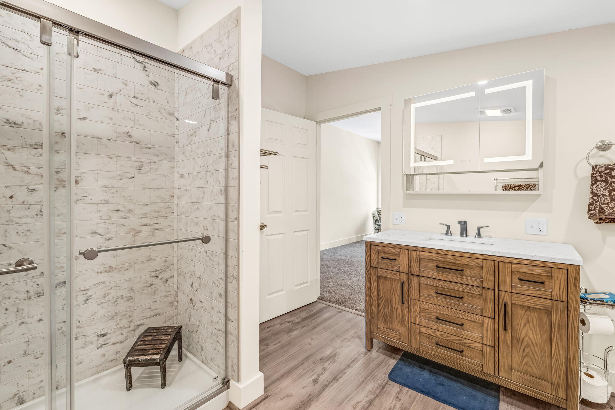 156 Congress Street Belfast, ME 04915 - Photo 41 of 69 2nd Fl Primary BR Bath