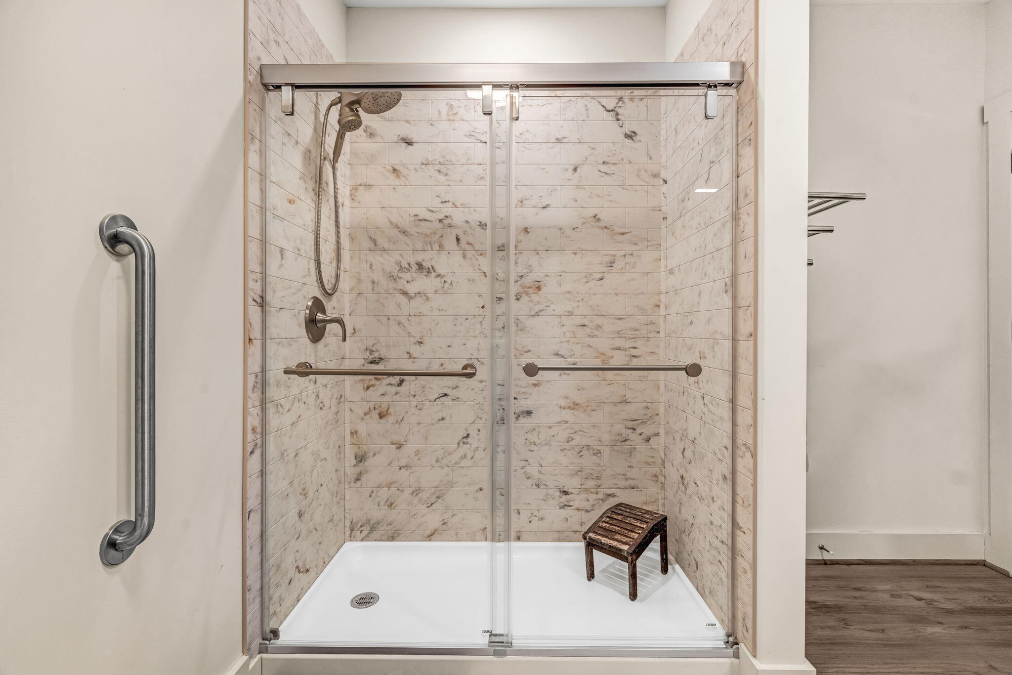 156 Congress Street Belfast, ME 04915 - Photo 48 of 69 2nd Fl Primary BR Bath