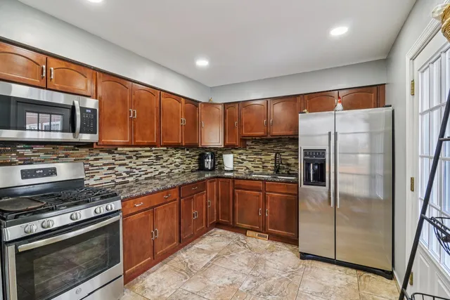 $317,000 | 2426 North Butrick Street, Waukegan, IL 60087