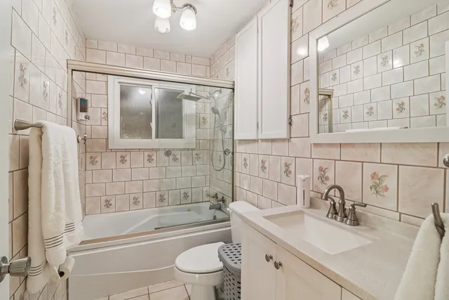 $317,000 | 2426 North Butrick Street, Waukegan, IL 60087