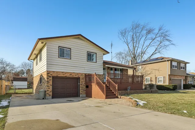 $317,000 | 2426 North Butrick Street, Waukegan, IL 60087