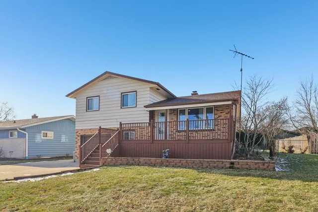 $317,000 | 2426 North Butrick Street, Waukegan, IL 60087