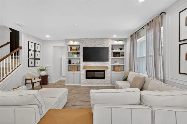 $585,000 | 2341 Sirena Lane, Mount Dora, FL 32757