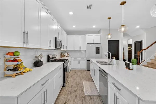 $585,000 | 2341 Sirena Lane, Mount Dora, FL 32757