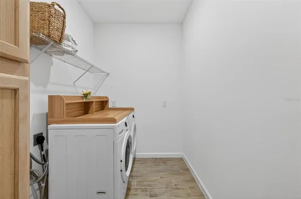 $585,000 | 2341 Sirena Lane, Mount Dora, FL 32757