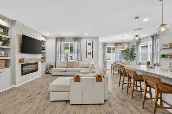 $585,000 | 2341 Sirena Lane, Mount Dora, FL 32757