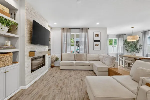 $585,000 | 2341 Sirena Lane, Mount Dora, FL 32757