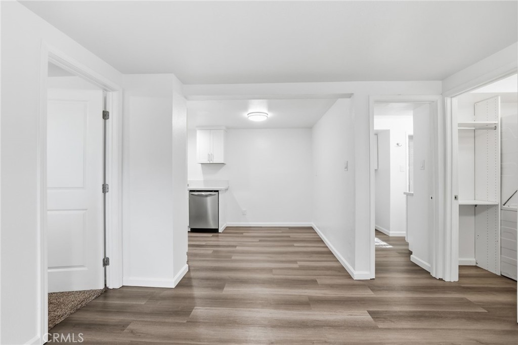 3370 Pachappa Hill Riverside, CA 92506 - Photo 27 of 36 a view of a livingroom with wooden floor