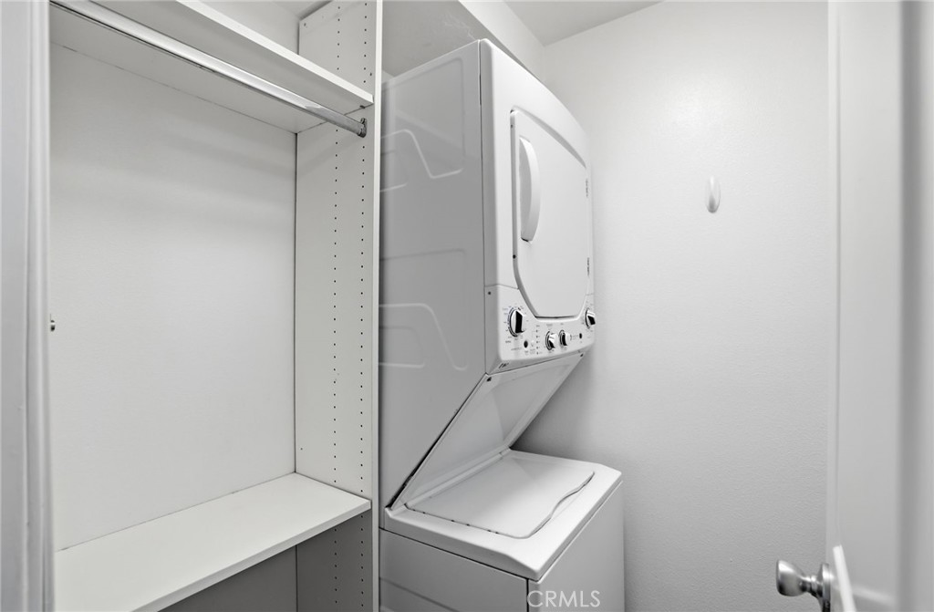 3370 Pachappa Hill Riverside, CA 92506 - Photo 32 of 36 a bathroom with a shower and a sink