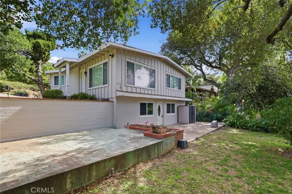 $749,000 | 3370 Pachappa Hill, Riverside, CA 92506