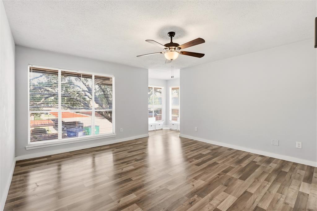 10526 Stone Canyon Road, Unit 201 Dallas, TX 75230 - Photo 8 of 27 Gallery Image 8