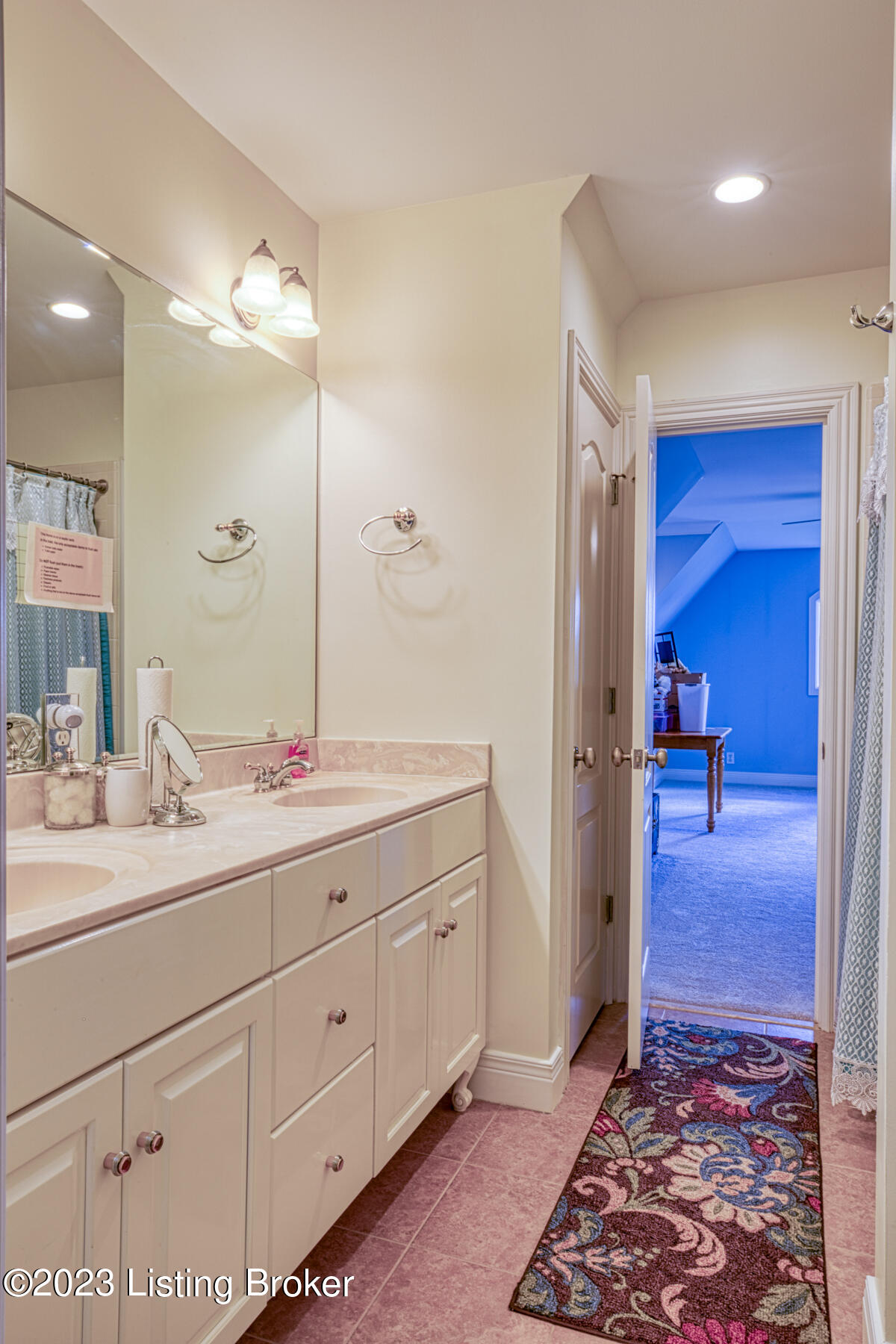 3308 Overlook Ridge Road Prospect, KY 40059 - Photo 28 of 53 bathroom